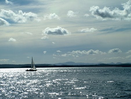 Free Sea Boat illustration and picture