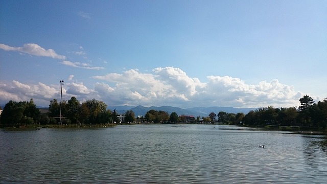 Free Lakeside Park photo and picture