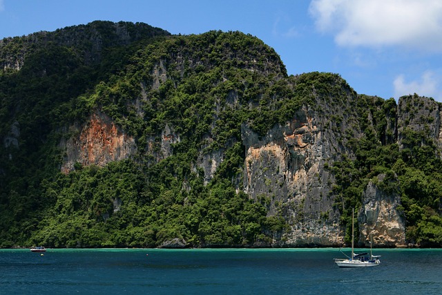 Free Phi Phi Islands Krabi photo and picture