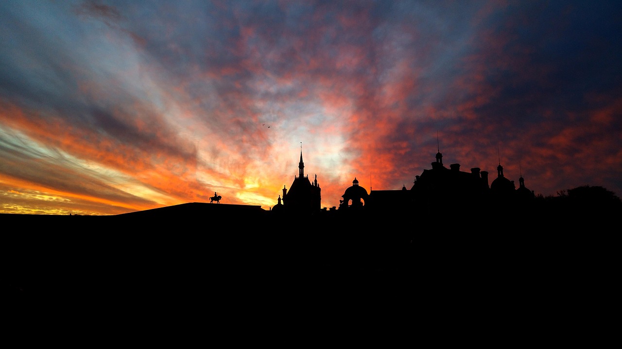 Chantilly - free online jigsaw puzzle photo