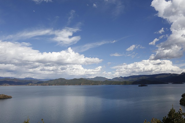 Lijiang, Lago Lugu, Lago