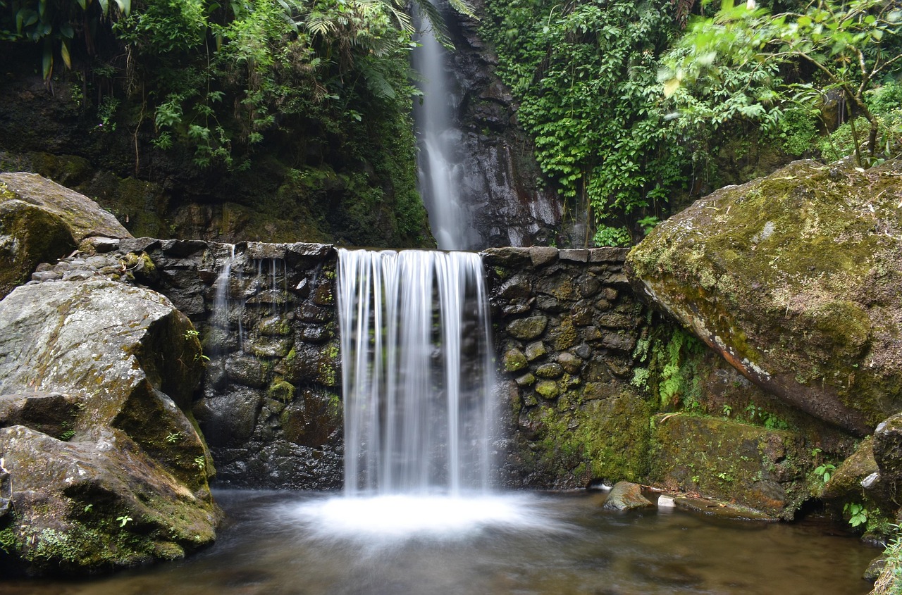 Waterfall - free online jigsaw puzzle photo