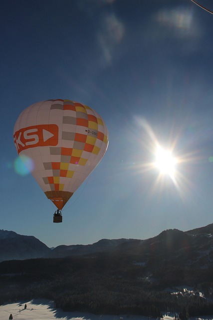 Free Hot Air Balloon Hover photo and picture