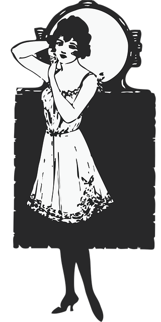 Free vintage girl mirror vector