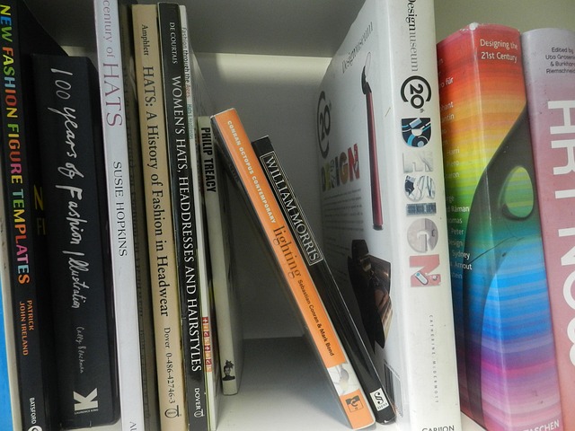 Boeken, Kunst, Aan Het Studeren