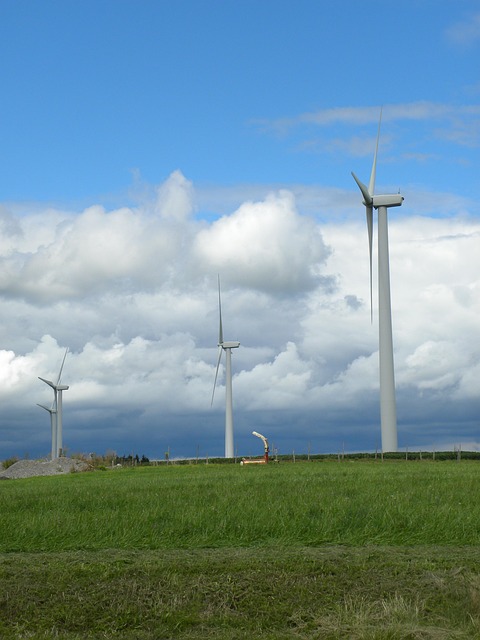 Vindmølle, Felt, Gård, Landskab, Himmel