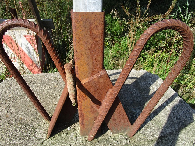 Free Rust Mast photo and picture