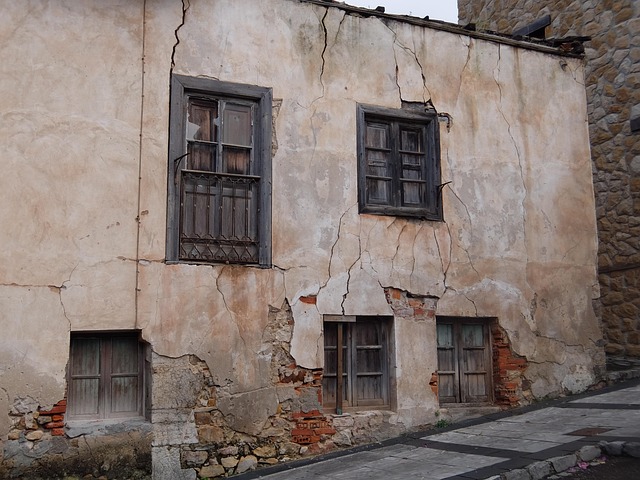 Free House Decay photo and picture