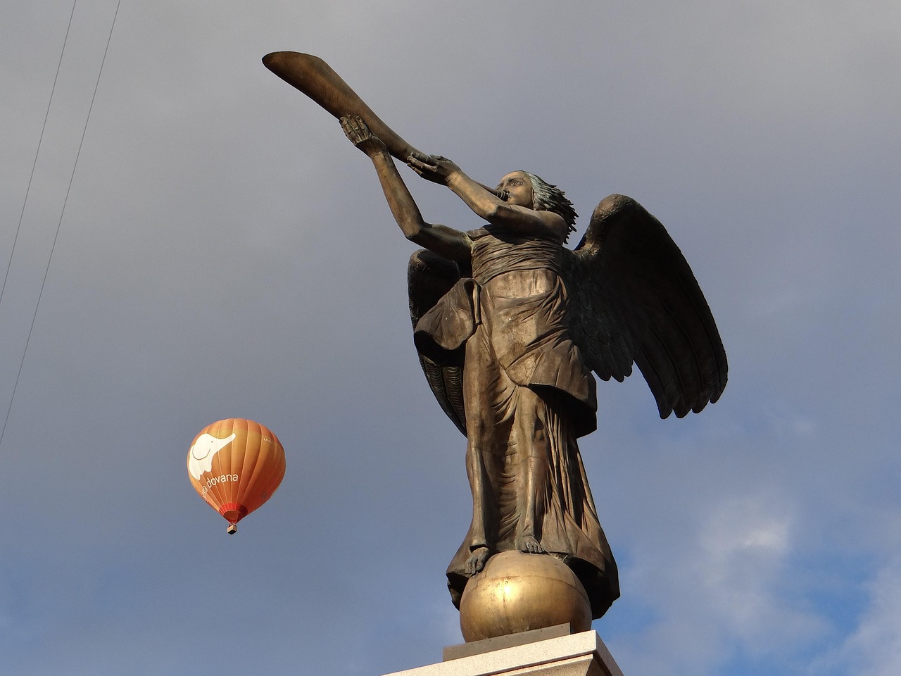 Balloon Flight - free online jigsaw puzzle photo