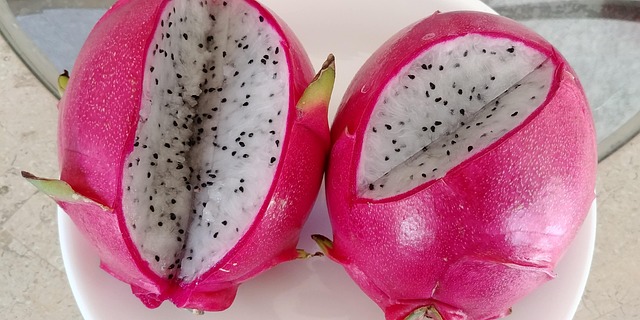 Free Dragonfruit Juicy photo and picture
