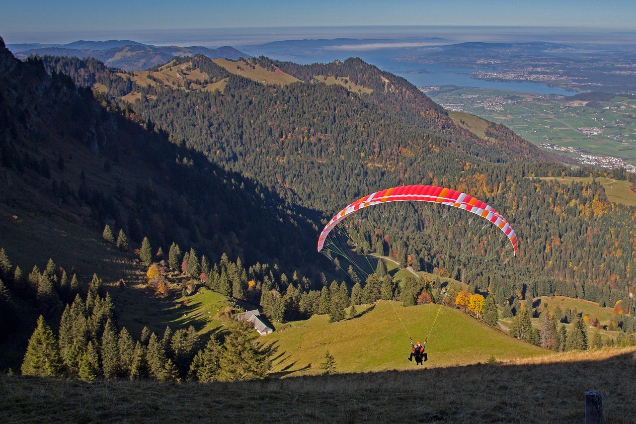 Paraglider - free online jigsaw puzzle photo