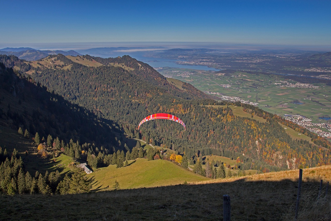 Paraglider - free online jigsaw puzzle photo
