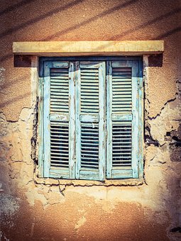 window-2852160__340.jpg