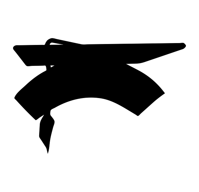 Free cap graduation hat vector