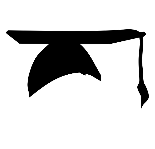 Free cap graduation hat vector