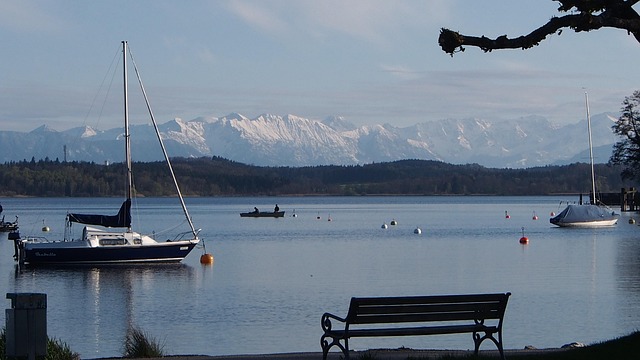Free Starnberger Lake Bank photo and picture