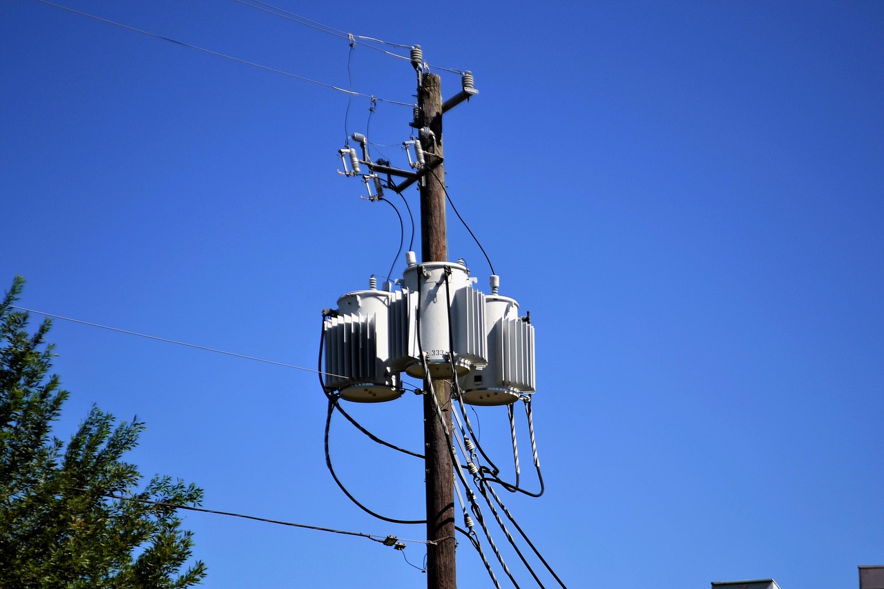 Rețea electrică, imagine sugestivă pentru alimentarea cu energie