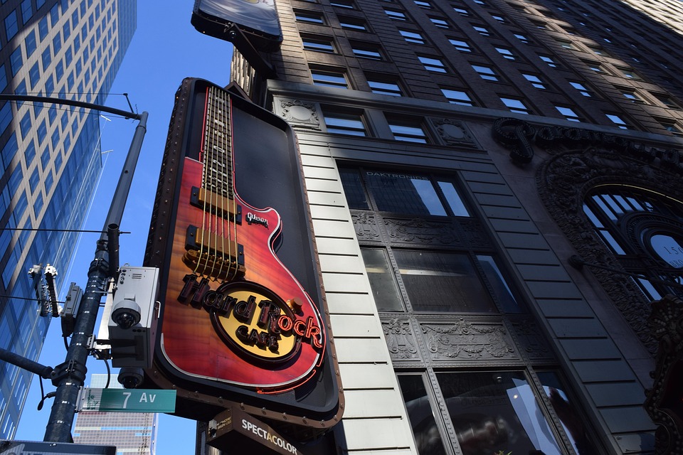 Manhattan Stabbing Spree: Two Dead, One Critical in Random Attacks - News Directory 3