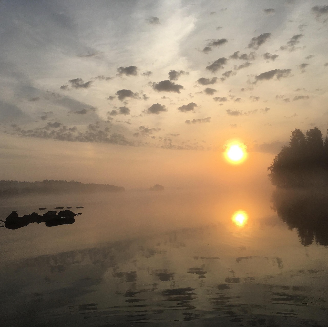 24 Mai 2021 lever du soleil au Lac main image 0