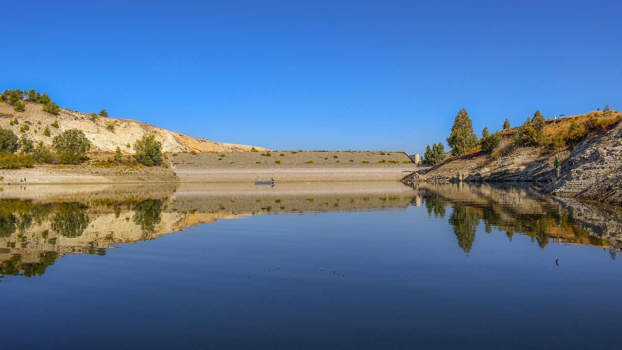 Lake - free online jigsaw puzzle photo