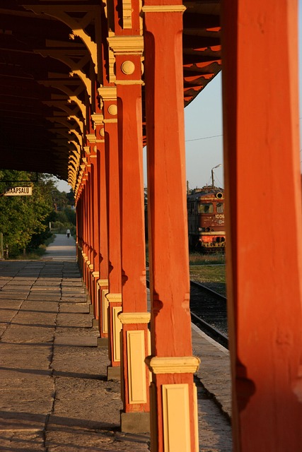 Lot Ancien Train électrique – Maison De Gare Et Bâtiment En Construction