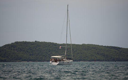 Free Ship Sailing Boat photo and picture