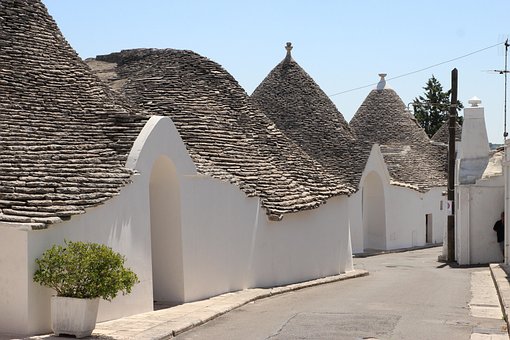 Free Alberobello Puglia photo and picture