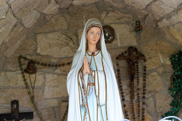Free Maria Birth photo and picture