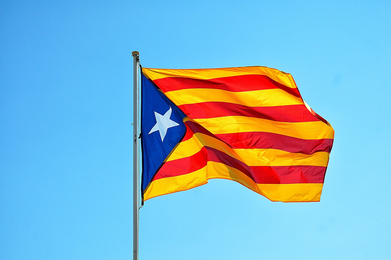 Catalan Independence Flag – 3x2 Ft Polyester, Catalonia Barcelona Flag, Estelada