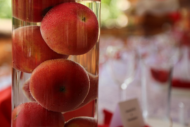 Free Apples Apple Decor photo and picture