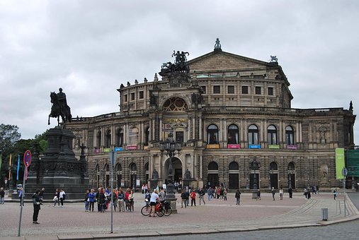 Bygning Af Operaen, Dresden, Tyskland