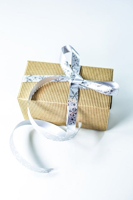 Free gift box christmas illustration