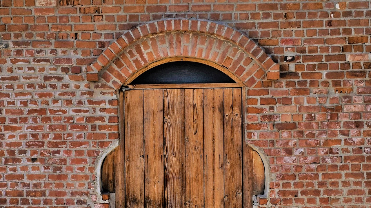 Door - free online jigsaw puzzle photo