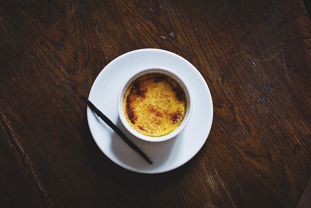 food, drinks, cream, creme brulee, dark, dessert, eggs, sugar, sweet, table, vanilla, brown egg, brown eggs, creme brulee, creme brulee, creme brulee, creme brulee, creme brulee