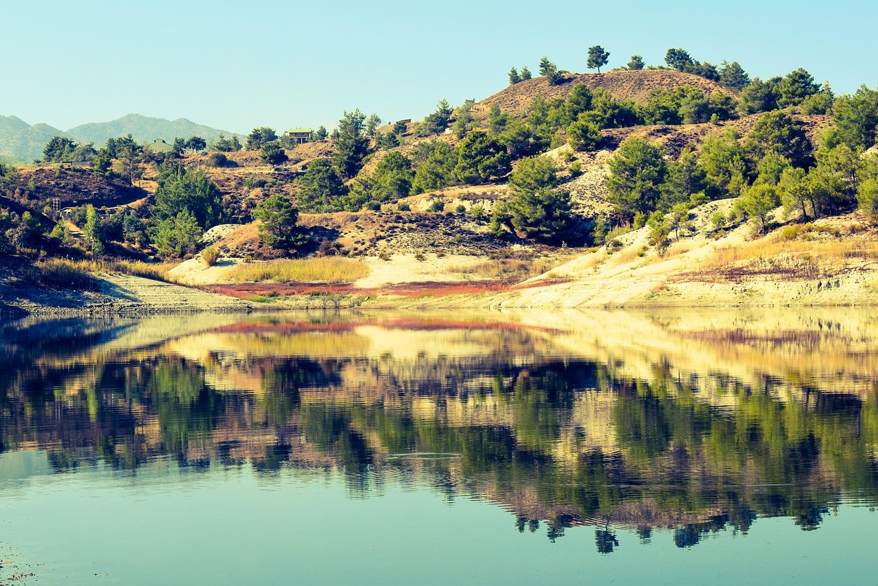 Lake - free online jigsaw puzzle photo