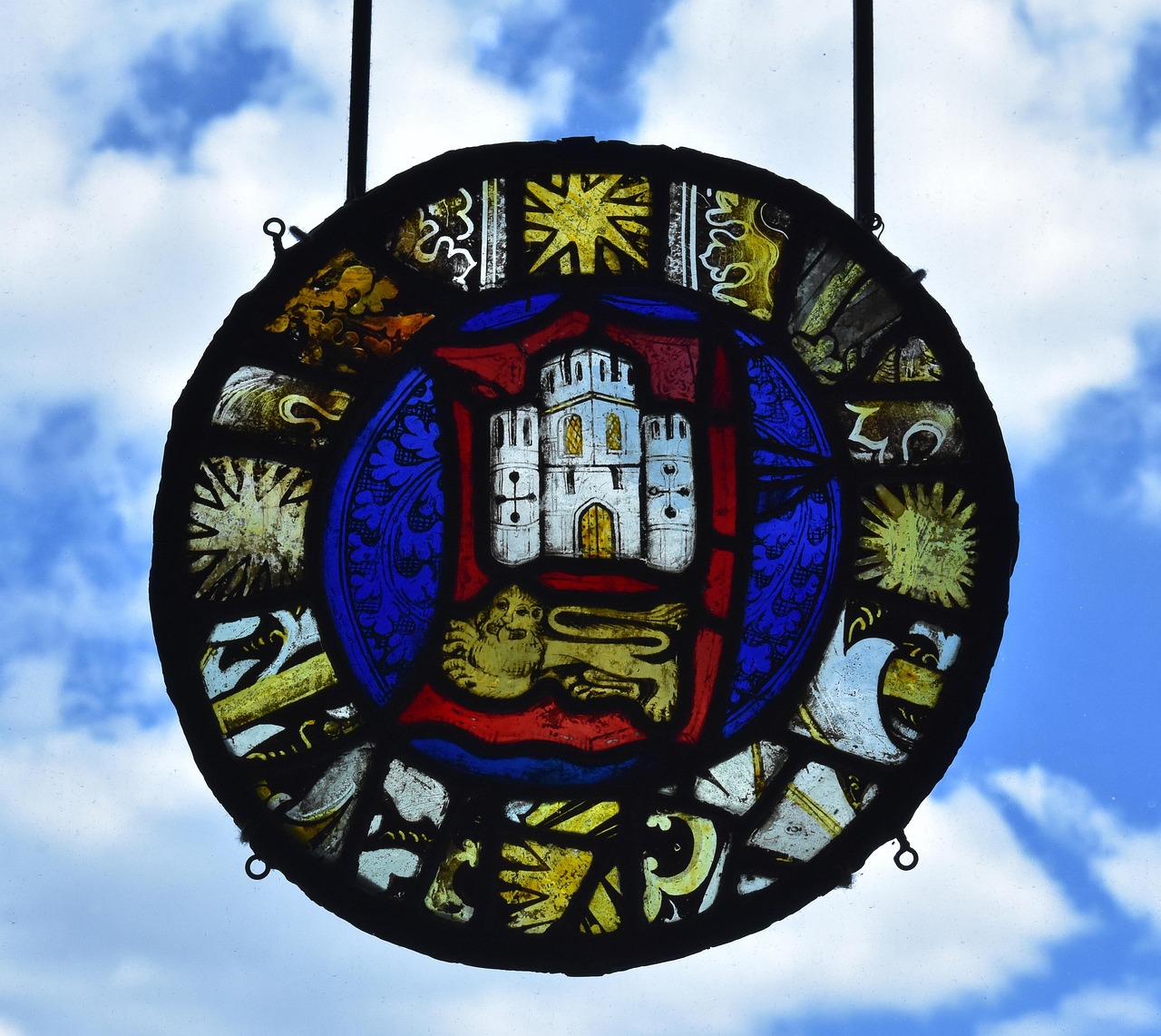 Stained Glass - free online jigsaw puzzle photo