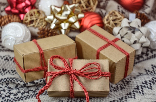 christmas background, christmas, gift, new year, holidays, present, red, decoration, box, celebration, christmas presents, christmas gifts, seasonal, winter, celebrate, golden, christmas wallpaper