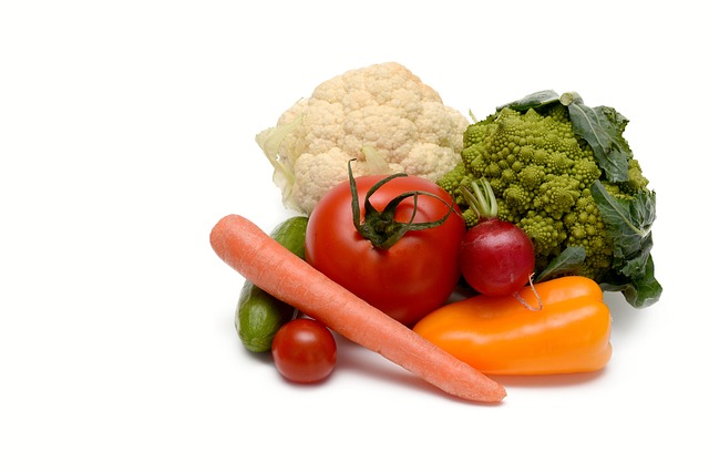 vegetables, healthy, fresh, food, vitamins, meal, rich in vitamins, attachment, cauliflower, tomato, hot peppers, carrot, cucumber, multicoloured, new year's eve, projects, declaration of intent, decision, plan, resolution