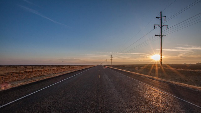 Sonnenaufgang, Autobahn, Straße