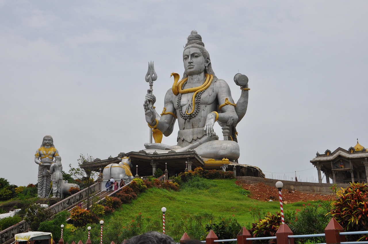 Statue - free online jigsaw puzzle photo