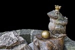 frog prince, fairy tales, sculpture
