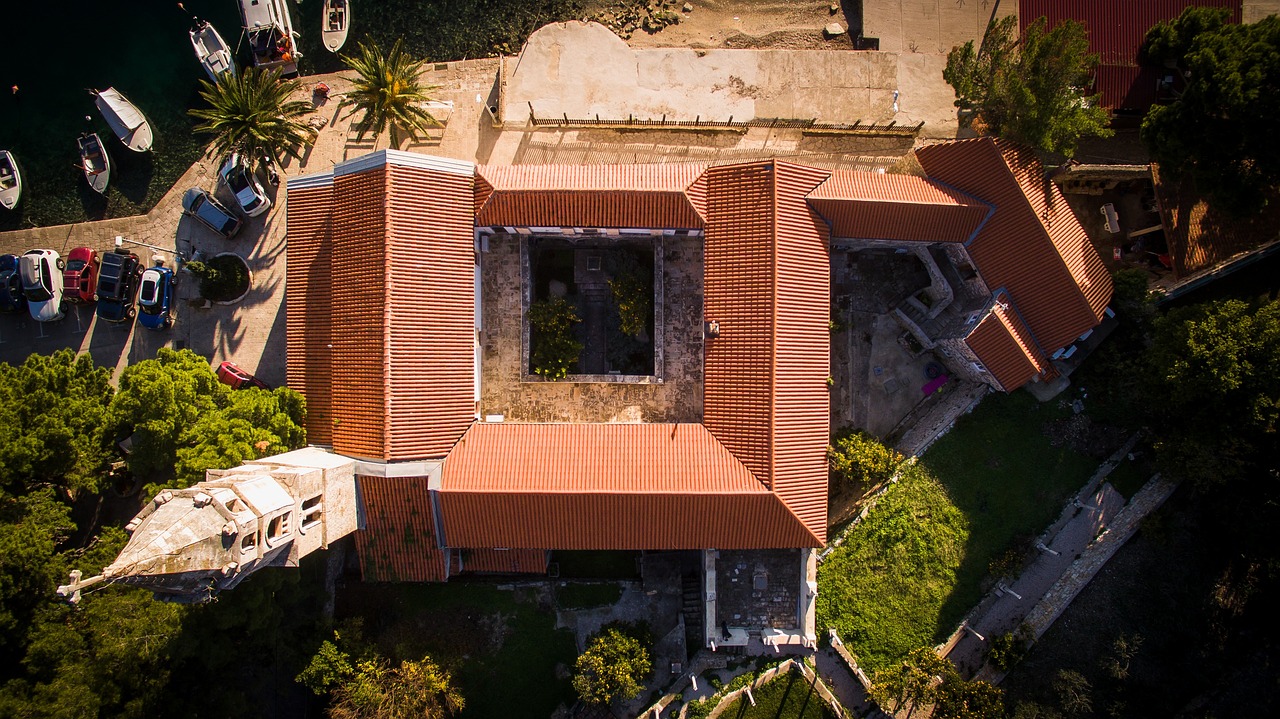 House - free online jigsaw puzzle photo