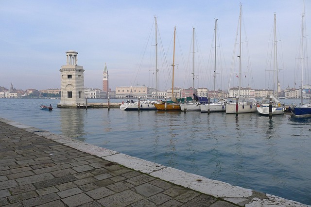 Free Water Harbor photo and picture