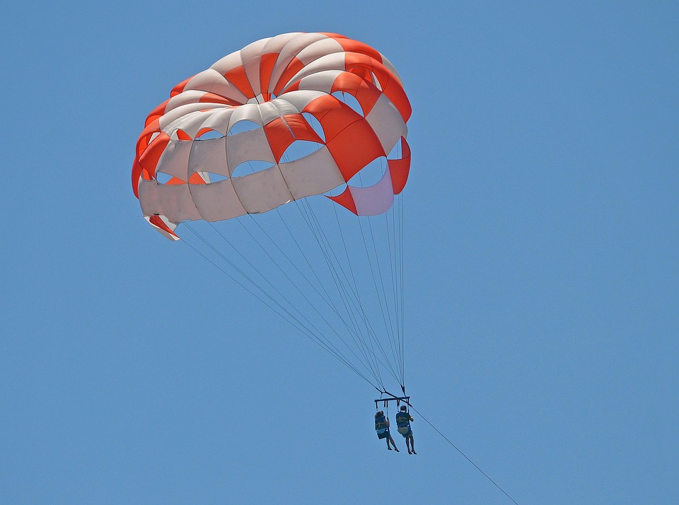 parachute air flying free