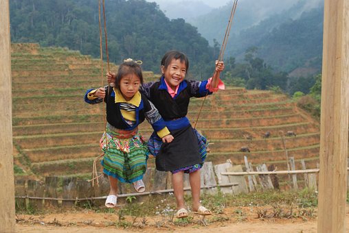 Highland Trẻ Em, Trẻ Em Nghèo, Hạnh Phúc
