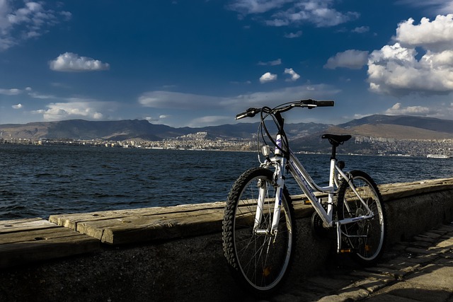 Free Blue Cloud photo and picture
