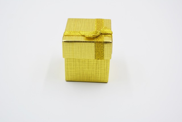 Free Gift Box Gold photo and picture