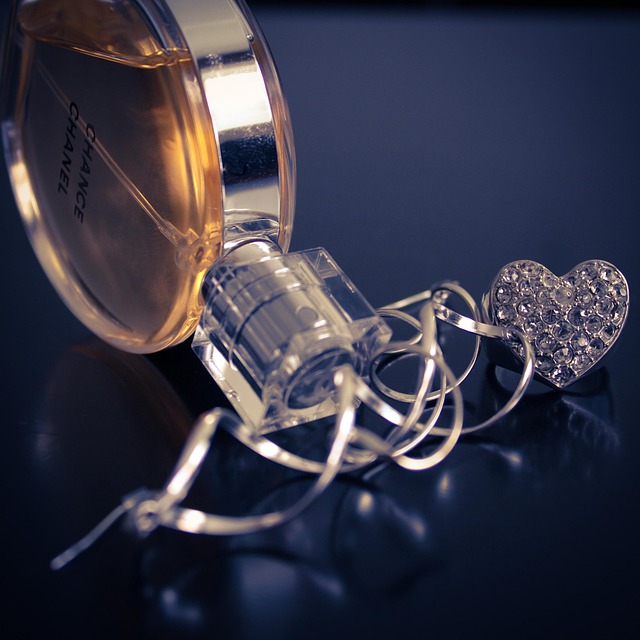 Free Gold Jewelry photo and picture
