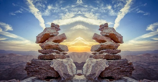 https://cdn.pixabay.com/photo/2018/02/04/09/16/sunset-3129378__340.jpg