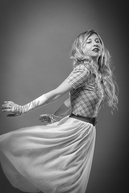 movement, wave, flying skirt, retro, vintage, curls, one, adult, people, woman, portrait, blonde